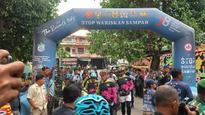 Ultah TNI ke 78 Tahun, Rombongan Pesepeda The Rising Tide Tiba di Koramil 13 Panyabungan
