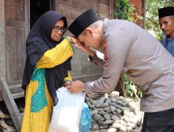 Kapolres Madina Pos Jubah dan Jum’at Curhat di Gunung Manaon