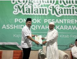 Berikan Rasa Aman Beribadah, BPN Karawang Serahkan 10 Sertipikat Wakaf Ponpes Ashidiqqiyah