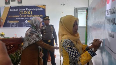 SMA 2 Plus Panyabungan Gelar Sosialisasi Bahaya Narkoba Bagi Generasi Muda