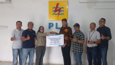 Paskibraka Asal Madina Terima Bantuan Tabungan Pendidikan Dari PLN UP3 Padang Sidimpuan
