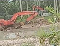 Warga Minta Kapolres Madina Tindak Tegas Penambangan Galian C di Sungai Batang Gadis