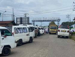 Angkot Parkir Sembarangan, Dishub Tak Tau Kerja