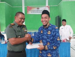 Pisah Sambut, Danramil 13 Panyabungan Berikan Cinderamata