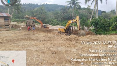 Meski Sudah Diputuskan Tutup, Aktifitas PETI Di Kotanopan Makin Marak