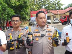 Polres Indramayu Musnahkan Botol Miras Jelang Natal dan Tahun Baru
