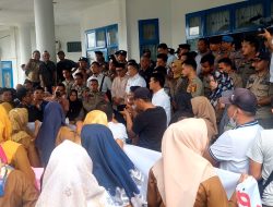 Ratusan Peserta P3K Menuntut Keadilan Ke Gedung Dewan
