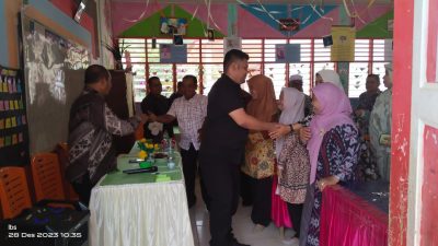 Kadisdik Madina Kumpul Korwil di SD 086, Sementara Guru PPPK tKumpul Di DPRD Untuk RDP, Ada Apa ?