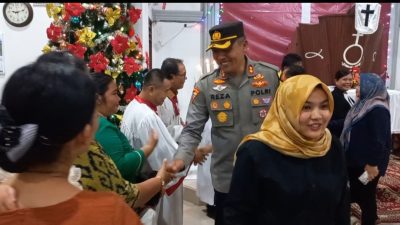 Kapolres dan Wakil Bupati Cek Pengamanan Malam Natal di 2 Gereja