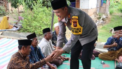 Orang Tua Wartawan Meninggal, Kapolres Madina Turut Melayat