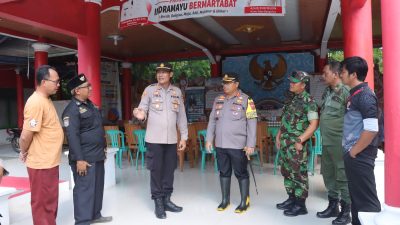 Kapolres Indramayu Lakukan Pengecekan TPS, Jelang Pemilu