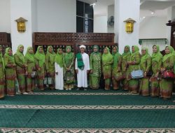 Eli Mahrani Hadiri Pengajian Rutin Muslimat NU di Masjid Agung Nur Ala Nur