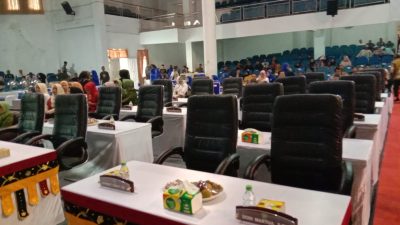 Sidang Paripurna Peringatan HUT ke-25 Madina di Hiasi Banyaknya Bangku Kosong