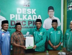 Ir H Zubeir Lubis Daftarkan H Endar Sutan Lubis ke Partai PKB Madina