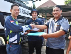 Tebar Kebaikan, Kilang Balongan Distribusikan 132 Bantuan Hewan kepada Masyarakat dan Stakeholder
