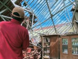 Dampak Curah Hujan Tinggi, Salahsatu Gedung SD Ambruk