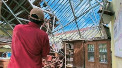 Dampak Curah Hujan Tinggi, Salahsatu Gedung SD Ambruk