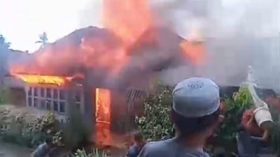 Kebakaran Hanguskan Rumah Nenek di Desa Roburan Dolok