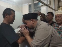 Calon Wakil Bupati, Ichwan Husein Bantu Biaya Persalinan Ibu Nur Habibah