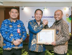Kado Manis Jelang HLN ke-79, Kanwil BPN Jateng Serahkan 16 Sertifikat Aset Tanah PLN