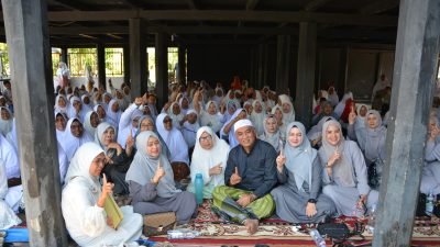 Para Tokoh dan Kaum Ibu Pengajian Pidoli Dolok Titip Pesan Perubahan ke Harun
