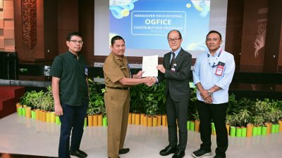 Badak LNG dan OGFICE Salurkan Beasiswa ke Generasi Muda Bontang