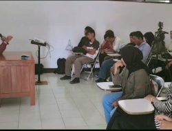 Dede Farhan Aulawi Ajak Mahasiswa Wiralodra Jadi Pemimpin Inspiratif