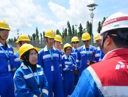 Perwira Pertamina jelaskan peran vital Kilang Balongan dalam Company Visit SPE SC Undip