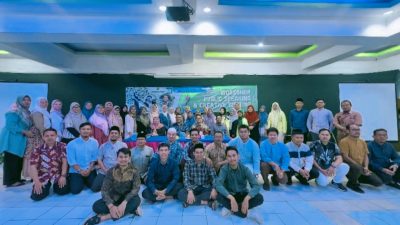 Al Azhar Kembangan Gelar Pelatihan “Public Speaking” dan “Creative Writing”