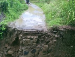 Ribuan Warga Cirebon Terisolasi, Akses Jalan Putus Total Akibat Hujan Deras
