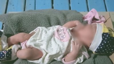 Bayi Malang Ditinggal di Kardus, Warga Indramayu Terenyuh