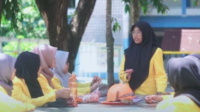 Khairunnisa, Siswi SMA Raih Beasiswa Sobat Bumi Kalimantan