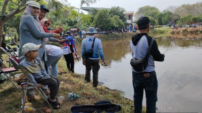 Ratusan Pemancing Ramaikan Lomba Mancing HUT Pertamina di Balongan