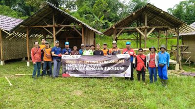Ajak Masyarakat Bangkit Pasca Banjir Bandang, Perwira Kilang Balongan Respon Cepat Bangun Huntara di Sukabumi