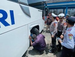 Satlantas Polres Indramayu dan Dishub Gelar Razia Bus Penumpang di Terminal AKAP Indramayu: “Utamakan Keselamatan, Bukan Kecepatan!”