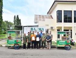 Program Sejahtera Bareng Bazma RU VI Dilanjutkan, Dua Gerobak Dagang UMKM disalurkan