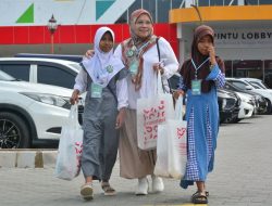 Wujudkan lebaran Ceria, Perwira Pertamina belikan Anak Yatim Baju Baru