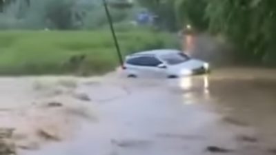 Banjir Landa Bekasi, Ribuan Warga Mengungsi