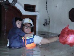Aksi Heroik Dirut PLN di Tengah Banjir Bekasi: Pencitraan atau Ketulusan?
