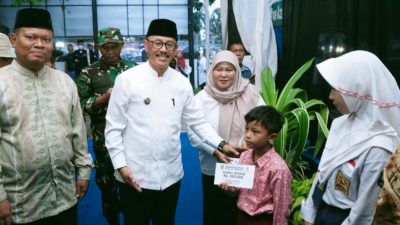 Indramayu Berbagi Berkah Ramadhan: Bantuan Zakat Baznas Melonjak, Ribuan Warga Tersenyum!