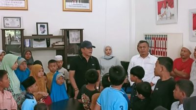 Sentuhan Hangat Jelang Lebaran: Ketua DPRD Madina Bahagiakan Ratusan Anak Yatim Piatu