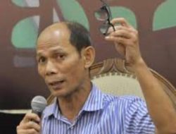 Ichsanuddin Noorsy: Ada Tujuh Indikator Penyebab Situasi Ekonomi Melemah