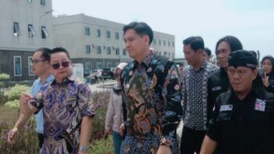 Karpet Merah Terbentang di Indramayu? Bupati Klaim Investor Puas dan Keamanan Terjamin!