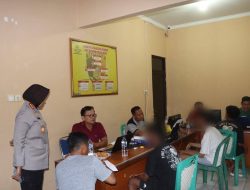 Teror Geng Motor “Plumbon Gangster” di Cirebon Berakhir! 9 Pelaku Diciduk Beserta Celurit dan Bom Molotov