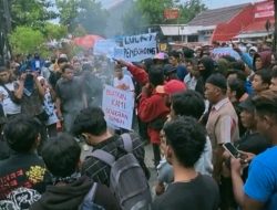Warga Eretan Wetan dan Mahasiswa Geruduk DPRD Indramayu, Tuntut Solusi Konkret Banjir Rob!