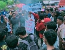 Warga Eretan Wetan Menggema “PEMBOHONG” di DPRD Indramayu!