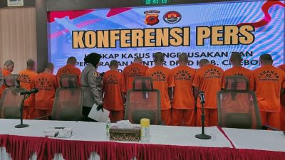 Polisi Tetapkan 28 Tersangka dalam Kerusuhan DPRD Cirebon, Mayoritas Pelajar