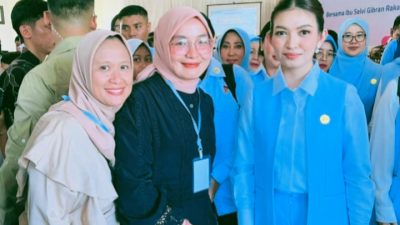 "Harmoni dalam Langkah: Selvi Ananda Menyulam Harapan dan Pemberdayaan di Indramayu."