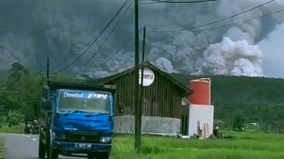 BNPB Bergerak Cepat, Tiga Desa Terdampak Langsung Erupsi Dahsyat