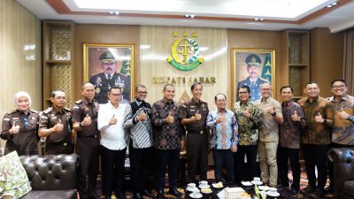 Kunjungi Kajati Jabar, Kilang Pertamina Balongan Komitmen Jalankan Operasional Dengan Tata Kelola Yang Baik